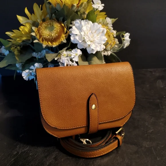 Convertible crossbody bag - Picture 4 of 15